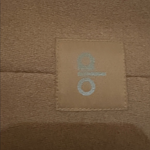 Alo Wool Cropped Metro Tench - Picture 12 of 12